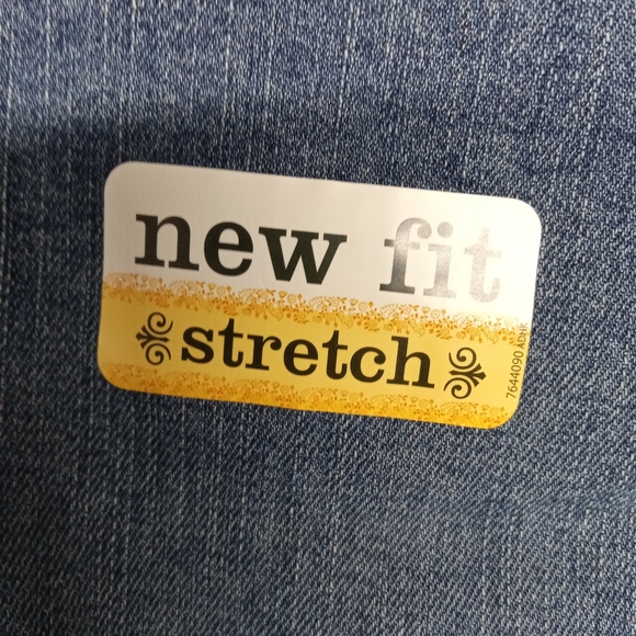 JEAN - Picture 5 of 9